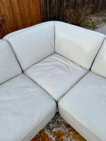 π FREE DELIVERY ! Beautiful 5 Piece White Modular Sectional Sofa