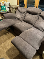 Power recliner sofa