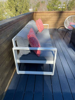 Modern Outdoor Sofa | Excellent Condition | White Aluminum Frame | Light Grey Cu