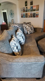 Exceptional Couch & Lounge (SOFA)