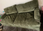 Sofa with 4 matching pillows