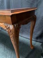 * Beautiful LANE Handcrafted Queen Anne Style Sofa Entry Table