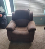 Leather sofa/recliner