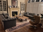 A twin hickory chair Kent Sofa in a brand new condition