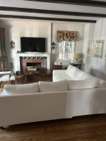 Sectional sofa (like new)