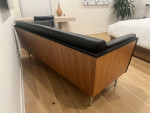 Stunning Herman Miller Goetz Sofa - Timeless Elegance!