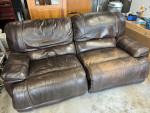 Leather sofa recliners