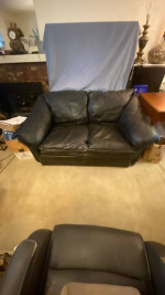 BLACK LEATHER LOVE SEAT SOFA