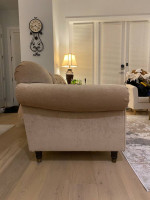 3 seater sofa - no pet, no stain, no smoke