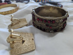 Mixed Lot Costume Jewelry Some Broken For Parts Arts Crafts