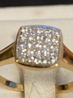Diamond lady’s gold ring