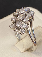 White gold diamond ring