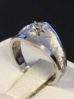 Diamond ring