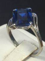 White  gold ring