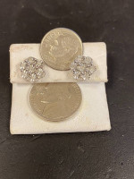 Diamond lady’s earrings