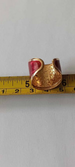 14k yellow Gold and red swirl enamel ring