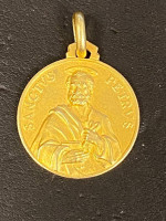 18 K gold charm