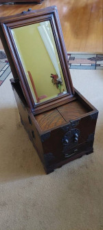 Korean-made jewelry storage chest
