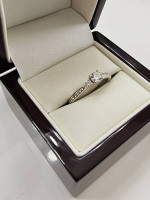 Engagement ring size 9