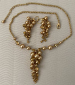 Necklace and earrings set