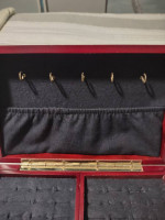 * BEAUTIFUL WOOD JEWELRY BOX (5 sections)