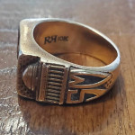 Mass institute technology M I T class ring 1974 sell at spot