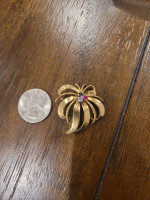 Mid Century 8 KT Yellow Gold 3 Stone Bow Brooch