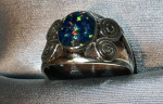 Stunning Ladies Sterling Silver Size 8 Ring with Welo Opal