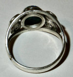 Stunning Ladies Sterling Silver Size 8 Ring with Welo Opal