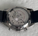 MINT Omega Speedmaster Moonphase black 304.33.44.52.01.001 44.25mm