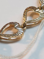 14k Yellow Gold Heart Design Bracelet 8" in Length