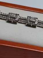 14k White Gold Diamond 2.4ctw Designer Bracelet 7.5" in Length