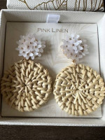 * Cute Floral/Raffia Drop Earrings * New
