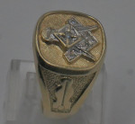 10kt yellow gold ring size 9 5 grams mason ring w 6 small diamonds .