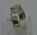 14KT WHITE AND YELLOW GOLD RING 10.6 GR SIZE 8 W 4 DIAMONDS 0.33PTS