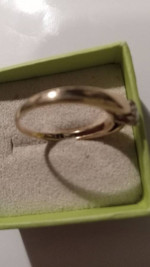 14K GOLD RING SIZE 9 WITH DIAMOND