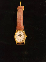 Ladies Gold Tone Oval Bezel With Moon Phase White Dial Accessories Qua