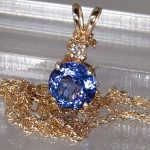 Tanzanite, violet to blue gem from Tanzania in 14K Gold with Diamond