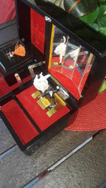 Japanese Lacquer 1950s Musical Jewerly Box, Crestline