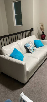 Elegant 3-seater sofa
