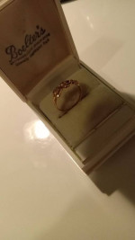 18K GOLD RING ((750)) SIZE 7