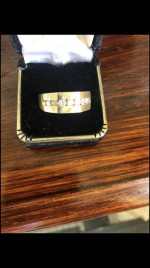 Men yellow gold /diamond ring