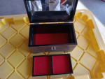 Jewelry box