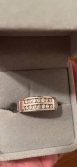 Men's Diamond Wedding Bands 10K Gold