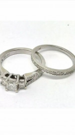 Women's  princess diamond wedding engagement ring set. 14K white