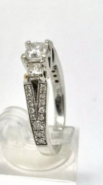 Women's  princess diamond wedding engagement ring set. 14K white