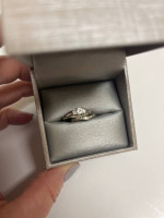 Women’s designer engagement wedding ring set. 14K