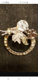 Vntg Rhinestone Brooch by Ora..1 1/4 "Circle