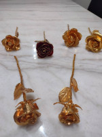 24 Karat Gold Dipped Roses