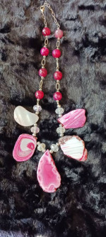 AGATE SLICED RUBY QUARTZ BEADED 5 STONE NECKLACE, UNIQUE, GEMSTONE -See pictures